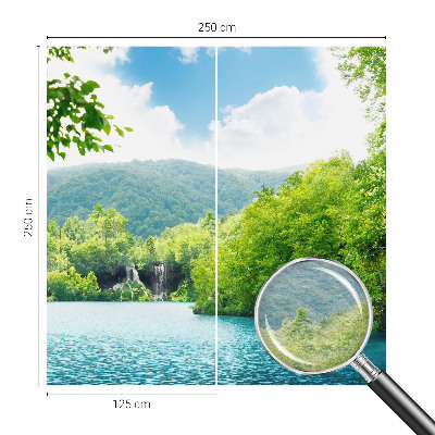Stilingas fototapetas su natūraliu vandens telkiniu
