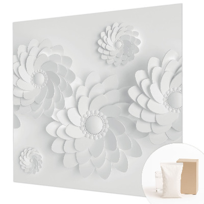 Tapetas su gėlių raštu, suteikiančiu elegancijos