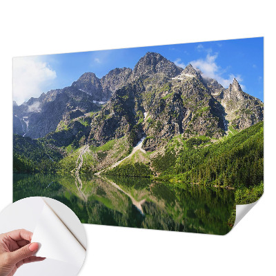 Savaime lipnus fototapetas su kalnų peizažu