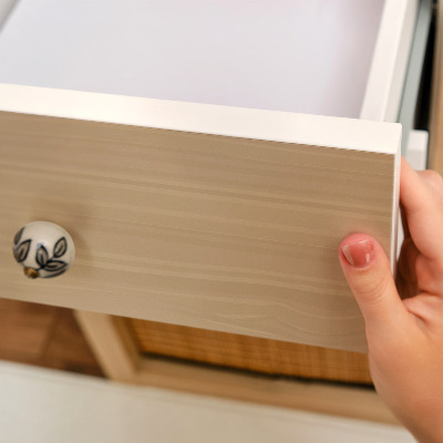 Klijuojama plėvelė baldams Smėlio spalvos žiedai