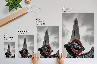 Plakatas Modernus dangoraižio metro ženklas minimalistinė kompozicija