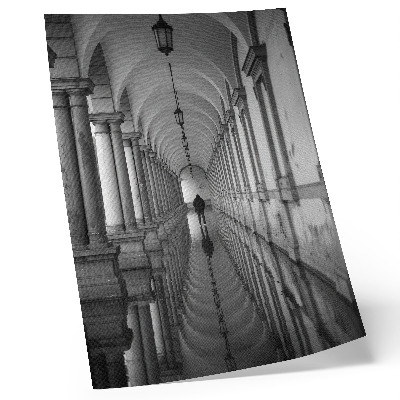 Plakatas Monochromatinės simetrijos architektūros perspektyva