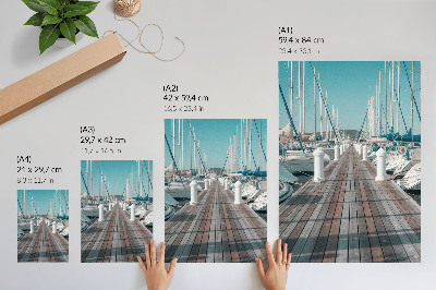Dekoratyvinis plakatas Marina jachtos molas mėlynas dangus simetrija