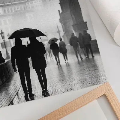 Dekoratyvinis plakatas pasivaikščiojimas per lietų su istorinės architektūros motyvais