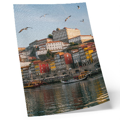 Plakatas Spalvingi daugiabučiai, elegantiški laivai, kirai