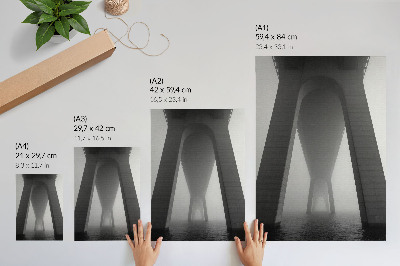 Plakatas Tilto statyba tirštame rūke prie vandens