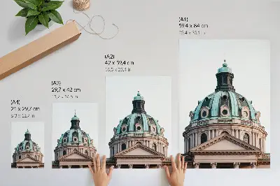 Sieninis plakatas įspūdingos klasikinės architektūros kupolo detalės