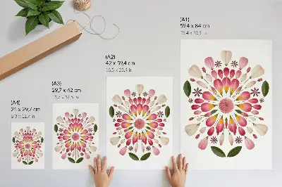 Plakatas svetainei su rožinės, kreminės ir žalios spalvos gėlių mandalos simetrijos raštu