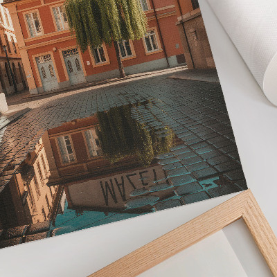 Dekoratyvinis plakatas Šiltų spalvų miesto architektūros atspindys