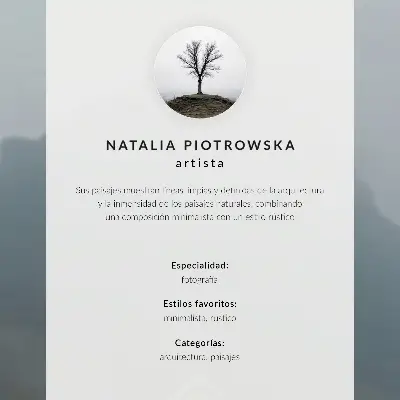 Plakatas svetainei geltono namo rūkas kalnuose su ramiąja atmosfera