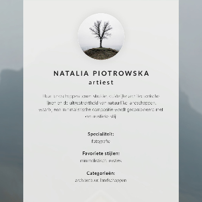 Plakatas svetainei Geltono namo rūkas kalnuose rami atmosfera
