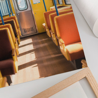 Plakatas svetainei Geltonas vagono salonas su oranžinėmis sėdynėmis