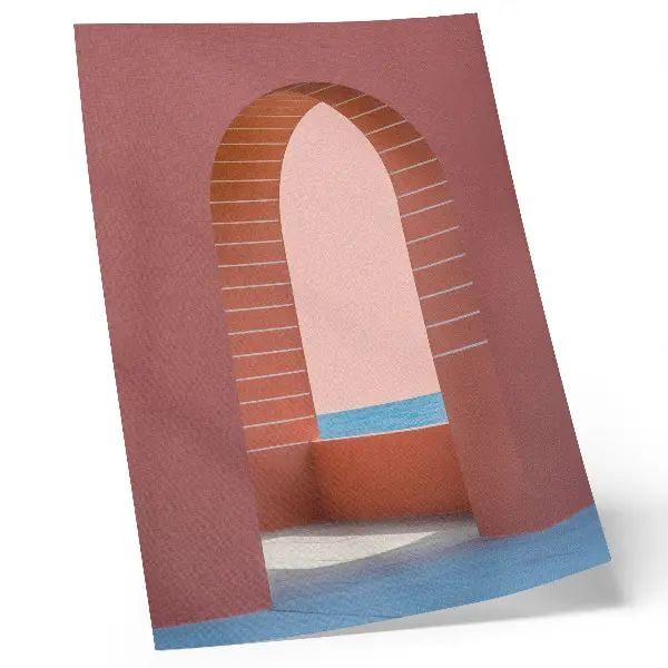 Dekoratyvinis plakatas pastelinės arkos, jūra ir minimalistinė architektūra