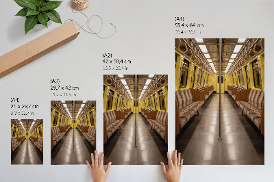 Plakatas svetainei Metro interjeras geltoname medyje modernus