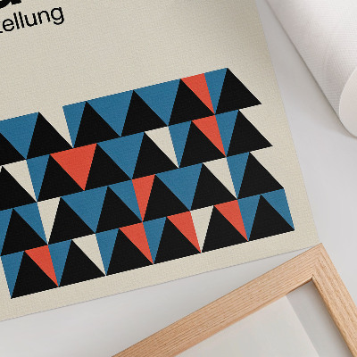 Plakatas Bauhaus grafika su oranžiniu akcentu