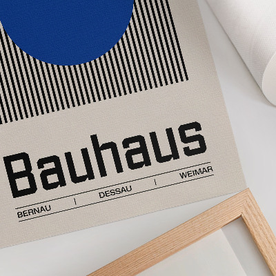Plakatas Didelis mėlynas apskritimas ant juodų ir baltų linijų