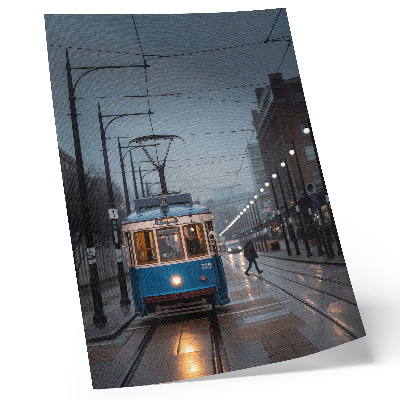 Sieninis plakatas Mėlynas tramvajus lietingą dieną miesto gyvenimas