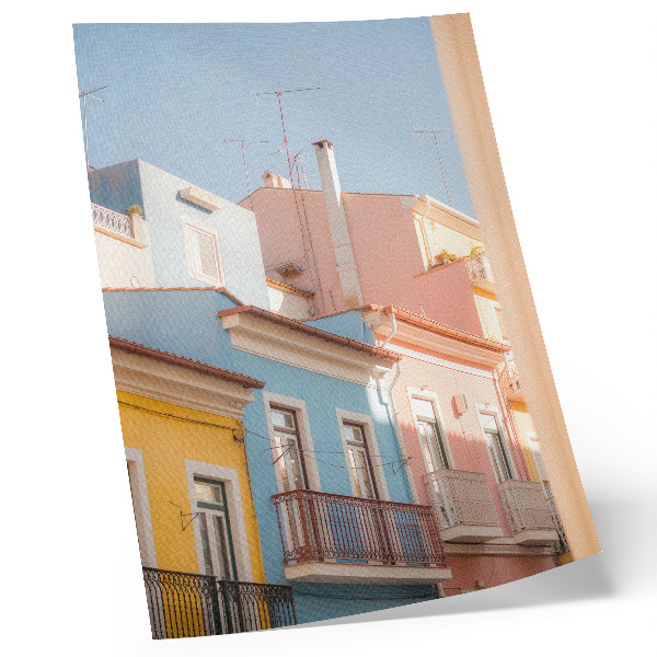 Plakatas Pasteliniai namai, siauri balkonai, subtilios detalės