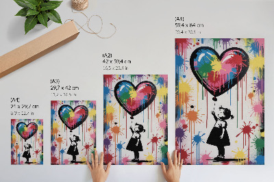 Plakatas Juodai balta figūra su spalvinga grafiti širdimi