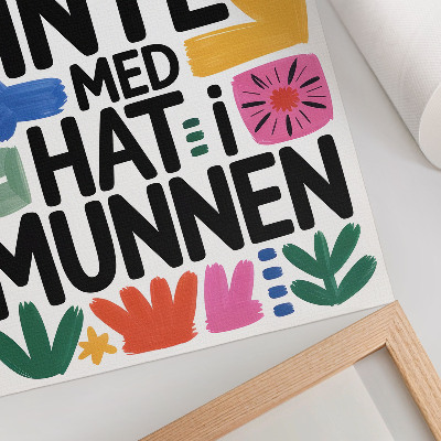 Plakatas Juodos raidės, spalvingi potėpiai, modernus stilius