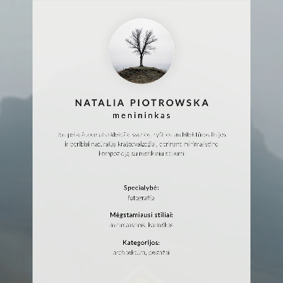 Plakatas ant drobės Minimalistinis žiemos namas sniego fone
