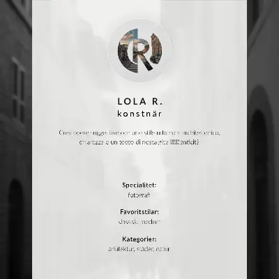 Plakatas ant drobės tamsi gatvė su paslaptinga figūra ir nostalgiška atmosfera