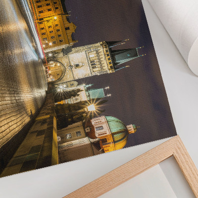 Plakatas ant drobės Žavingas naktinis miestas, apšviestas tilto architektūra