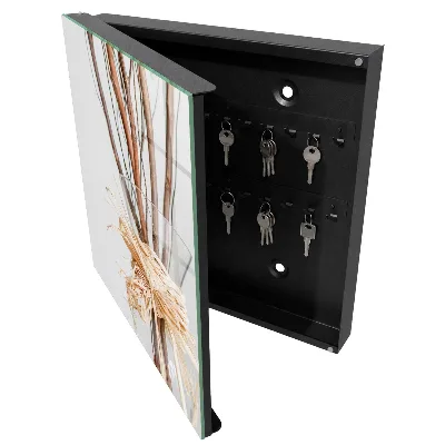 Raktų dėžutė Šakos vazoje