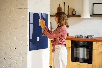 Magnetinė lenta su rašikliu tamsiai mėlyna