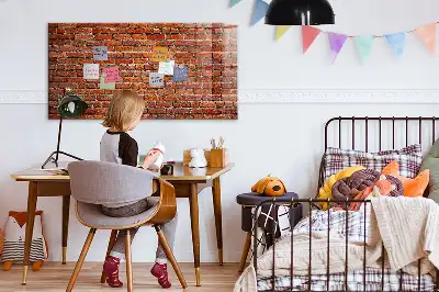 Magnetinė sauso valymo lenta senovinės plytų sienos rašto