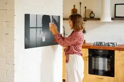 Magnetinė rašymo lenta su žygeivio tamsoje dizainu