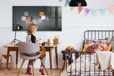Magnetinė rašymo lenta su žygeivio tamsoje dizainu