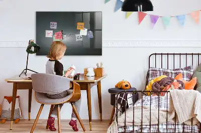 Magnetinė rašymo lenta su žygeivio tamsoje dizainu
