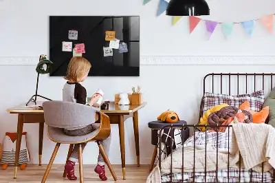 Magnetinė sauso valymo lenta tamsaus sienos rašto