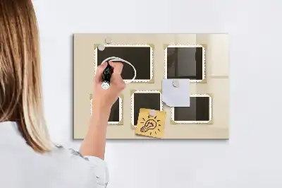 Magnetinė rašymo lenta su retro stiliaus rėmeliais