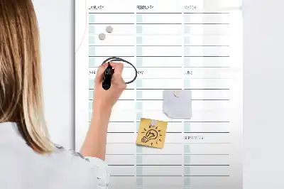 Magnetinė lenta svarbioms datoms sauso valymo