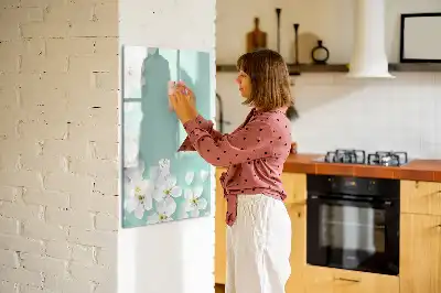 Magnetinė sauso valymo lenta su žydinčių gėlių motyvu