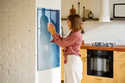 Magnetinė sauso valymo lenta su vandens abstrakcijos motyvu