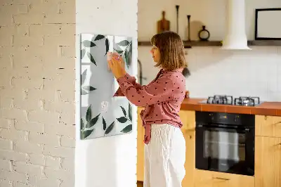 Magnetinė sauso valymo lenta su žalių lapų rėmeliu