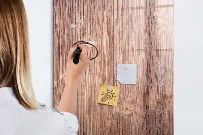 Magnetinė sauso valymo lenta su čili pipirų ant medinės lentos motyvu