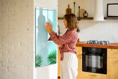 Magnetinė sauso valymo lenta su egzotinių lapų raštu