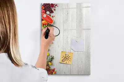 Magnetinė sauso valymo lenta daržovės ant medžio