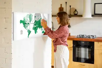 Magnetinė rašymo lenta su žalio pasaulio žemėlapio motyvu