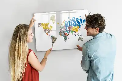 Magnetinė piešimo lenta su tekstiniu pasaulio žemėlapiu