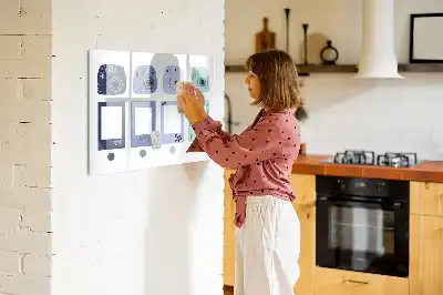 Magnetinė piešimo lenta su Polaroid rėmelių dizainu
