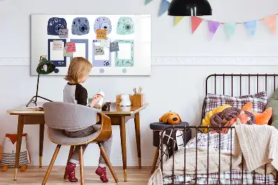 Magnetinė piešimo lenta su Polaroid rėmelių dizainu