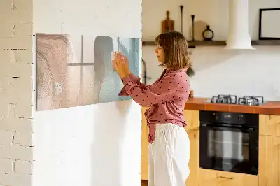Magnetinė rašymo lenta su bangų abstrakcijos motyvu