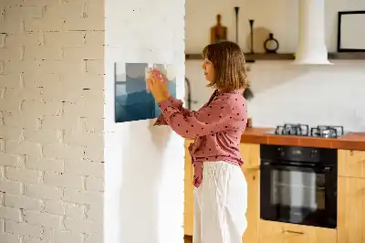 Magnetinė rašymo lenta su kraštovaizdžio abstrakcijos motyvu
