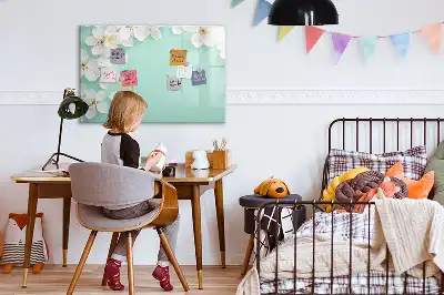 Magnetinė piešimo lenta su plūduriuojančių ramunių motyvu