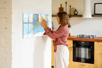 Magnetinė piešimo lenta su politiniu pasaulio žemėlapiu